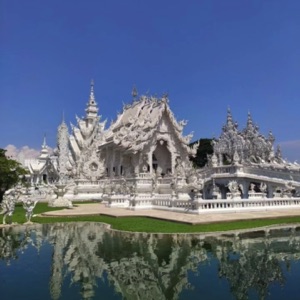 Chiang Rai : beaucoup de temple blanc, un peu de temple bleu 🛕✨✨👌#thailand